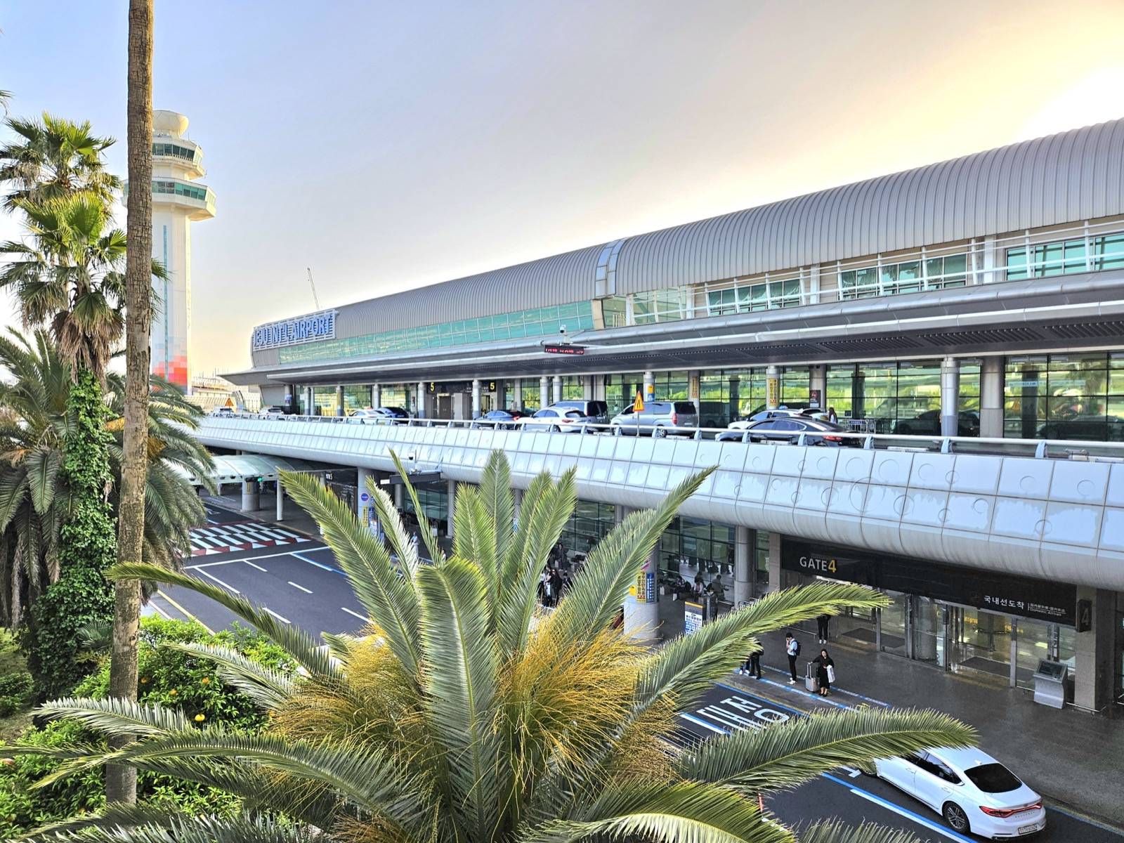 済州国際空港の建物